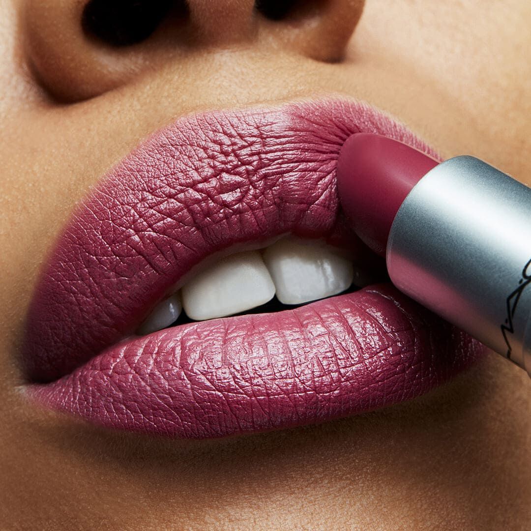 MAC SATIN LIPSTICK