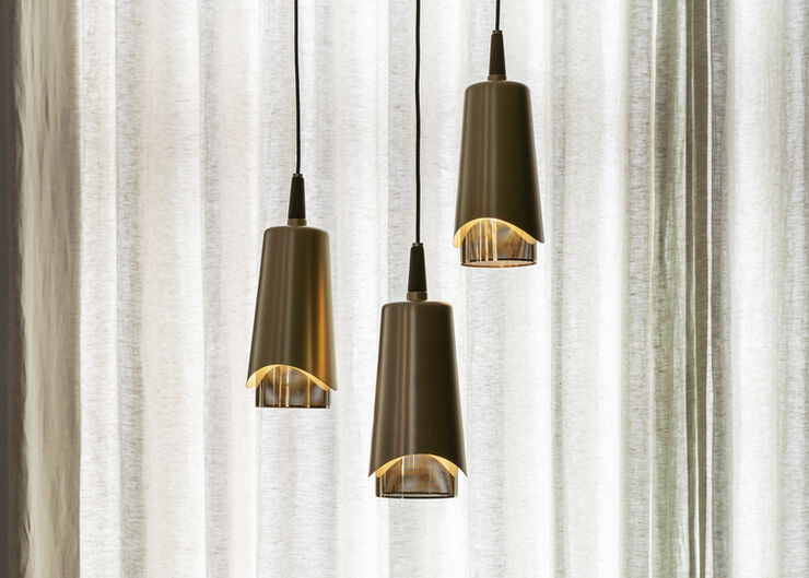 Audo Copenhagen Umanoff, Pendant, Brass, Walnut Guld
