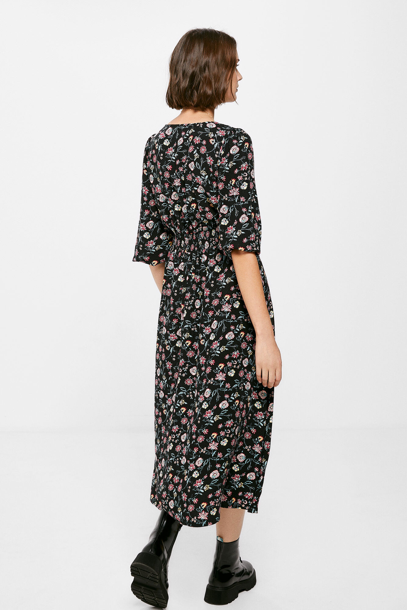 Vestido midi com estampa floral