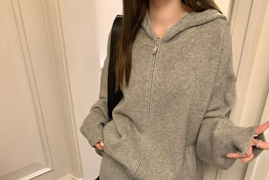 Gilmort - Effen gebreide hoodie met rits / hotpants