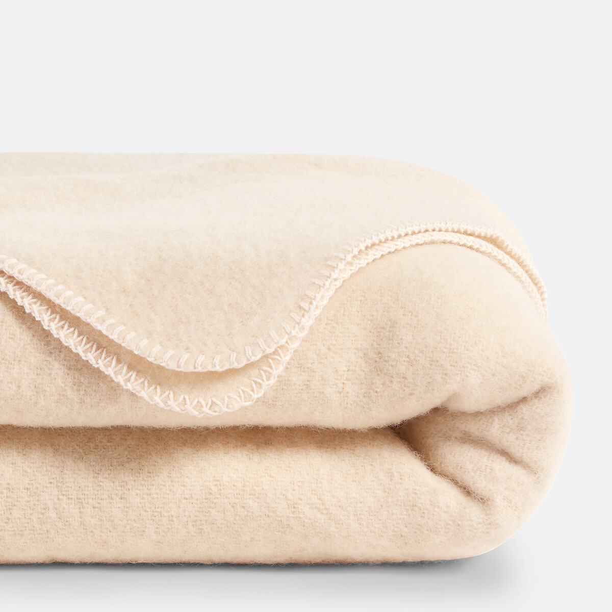 LA REDOUTE INTERIEURS<br>Cobriria ROMU