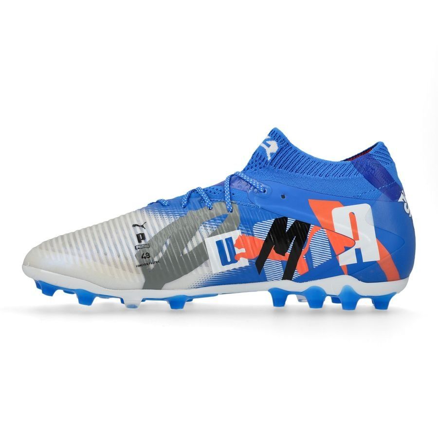 PUMA Future 8 Ultimate MG Forever - Blanc/Bleu/Gris/Noir/Glowing Red ÉDITION LIMITÉE