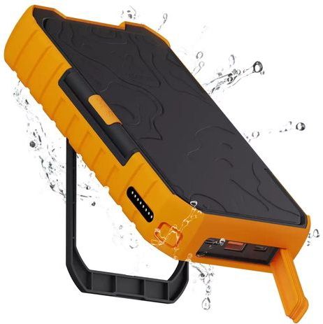 Xtorm - Rugged Solar Powerbank - Oranje - 10.000mAh - Drie USB-poorten