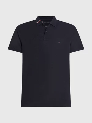 Polo de corte regular com gola exclusiva