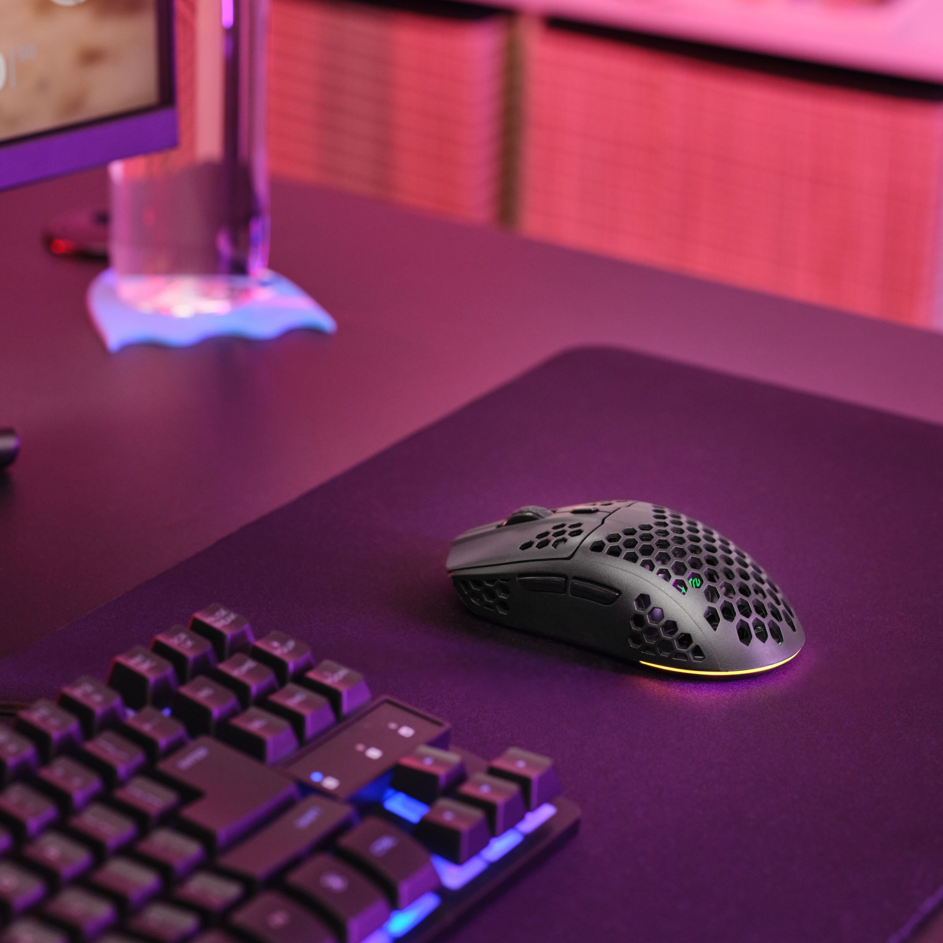 Trust GXT929 Helox Ultra-lightweight Wireless Gaming Mouse Svart