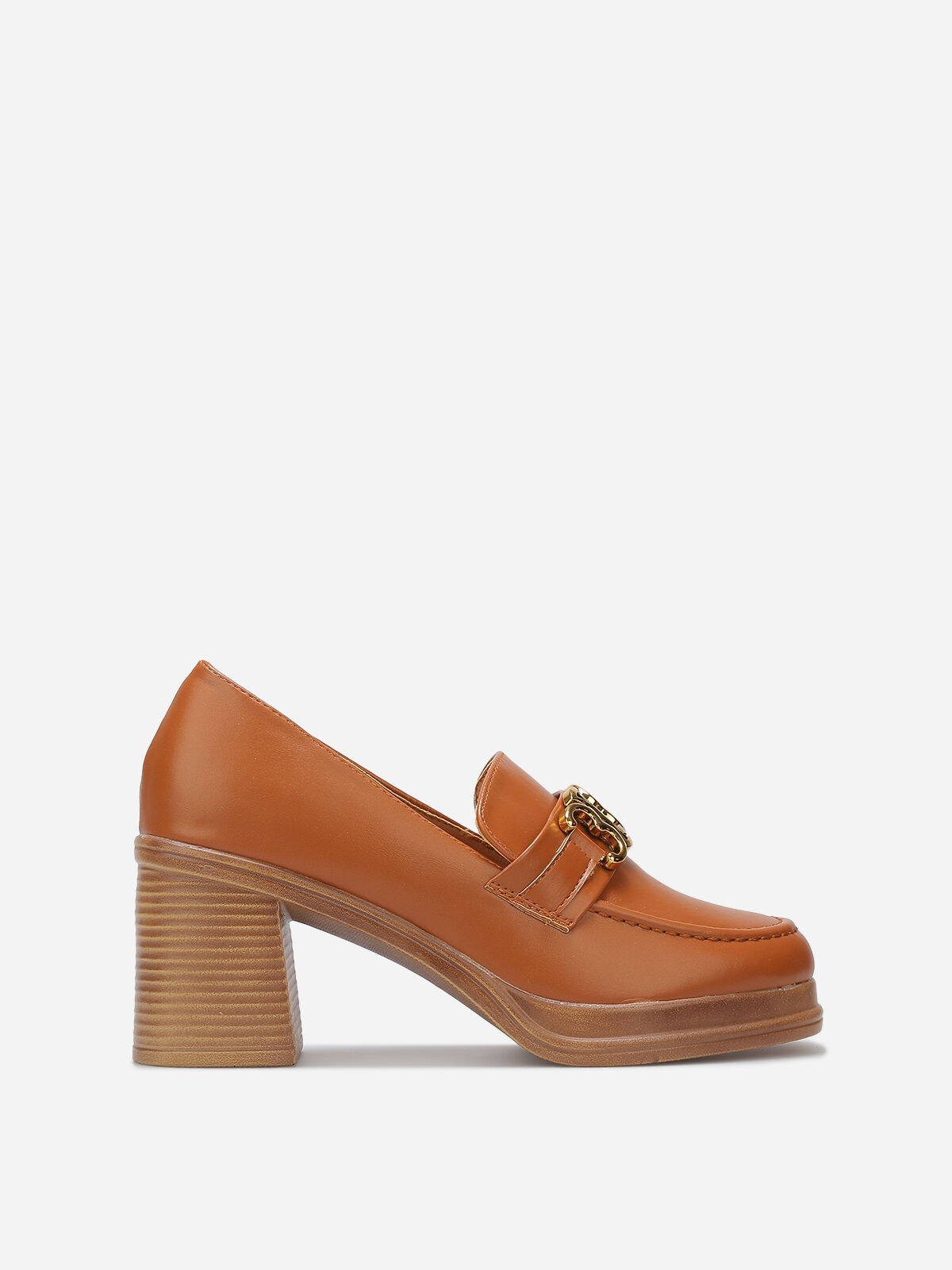 Mocassins à talon et boucle dorée- Camel