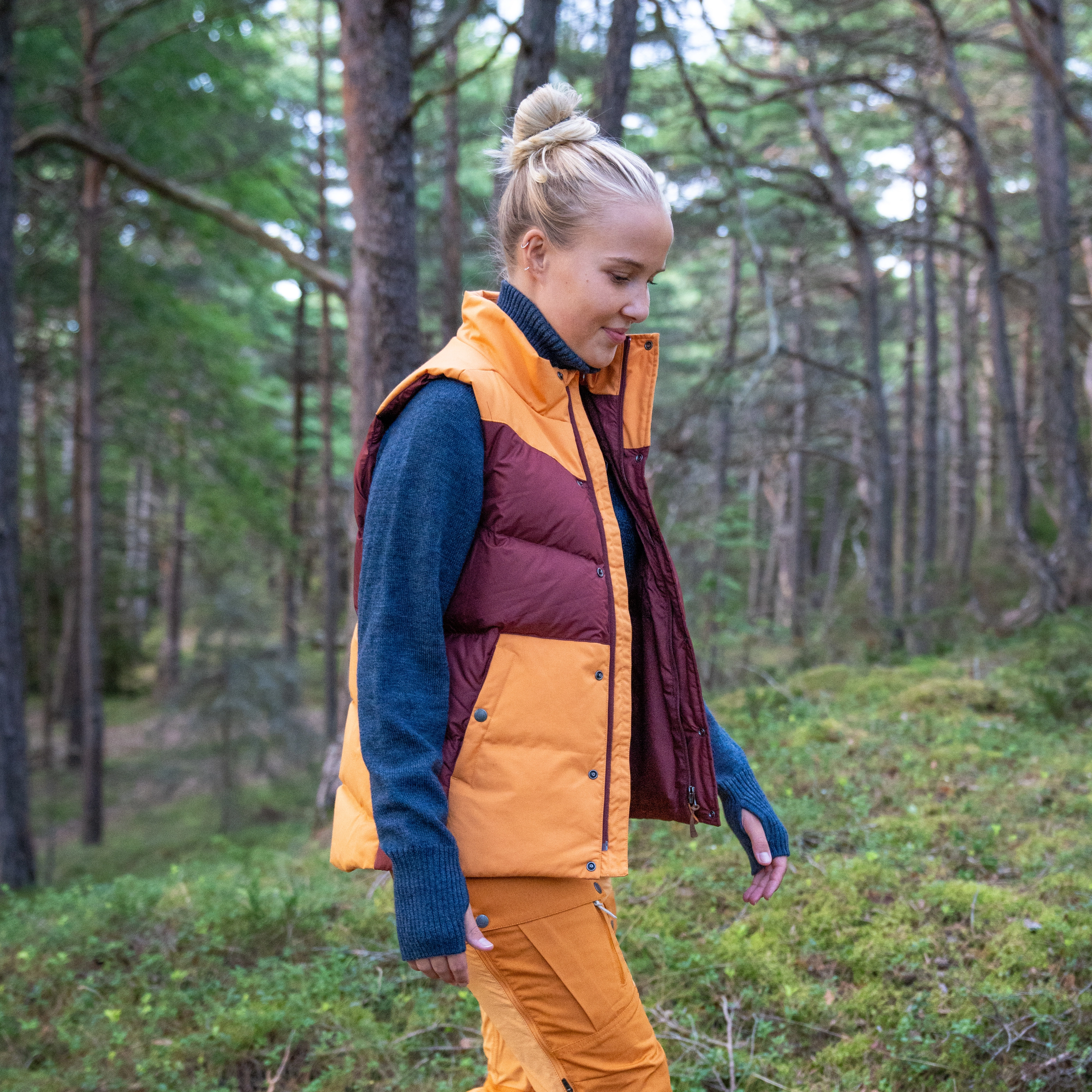 Nordmarka Outdoor Down Vest Women Amarone Red / Golden Field
