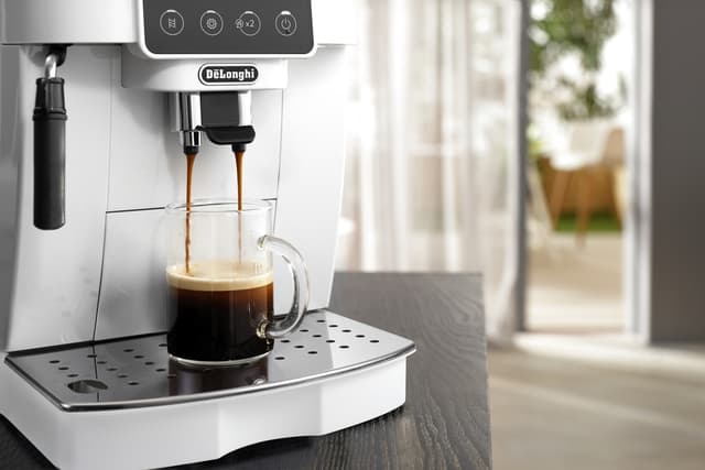 DeLonghi Magnifica Start ECAM220.20.W kahviautomaatti, valkoinen