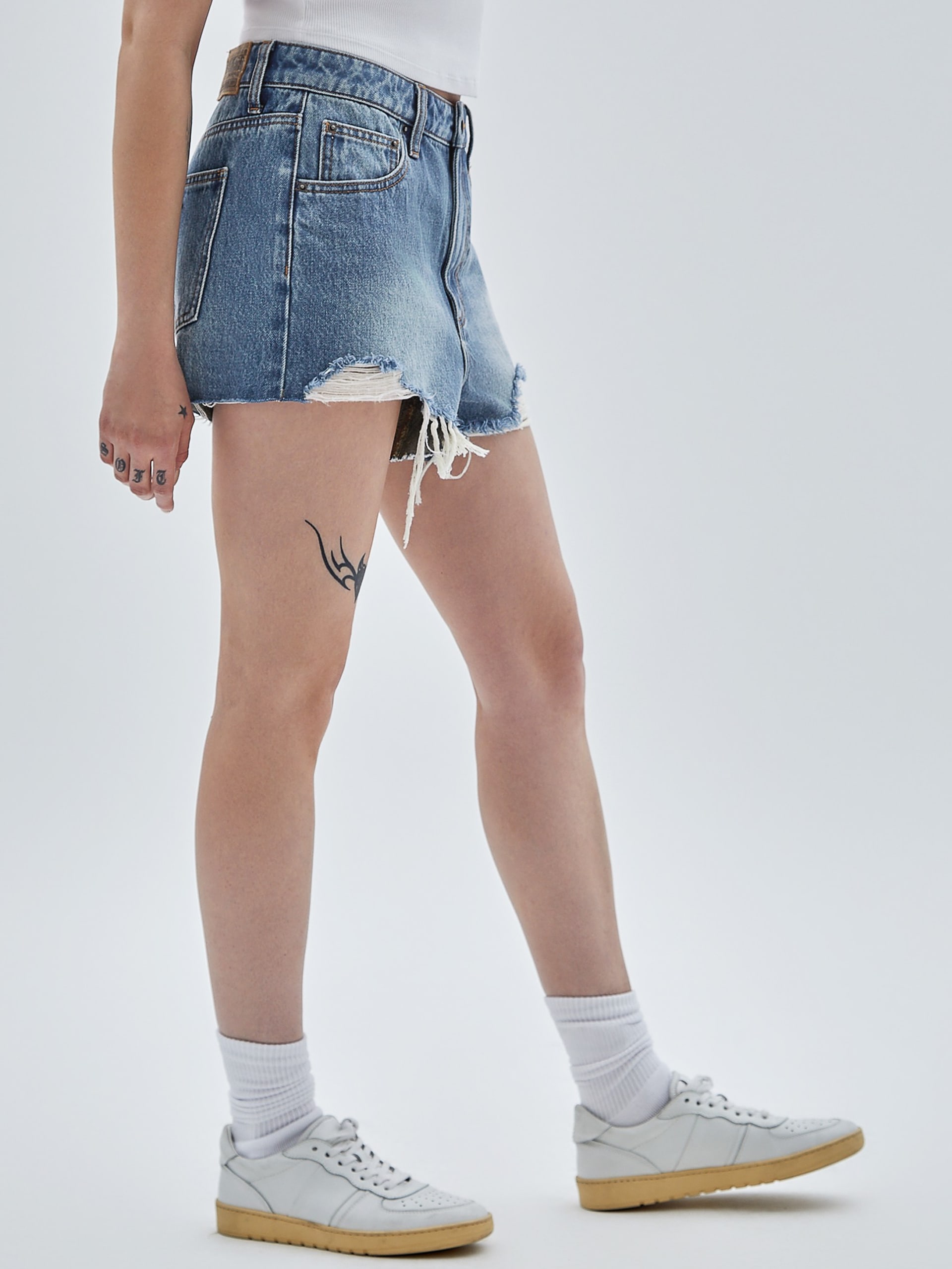 Kit Shorts Jeans Destroyed da GUESS Originals