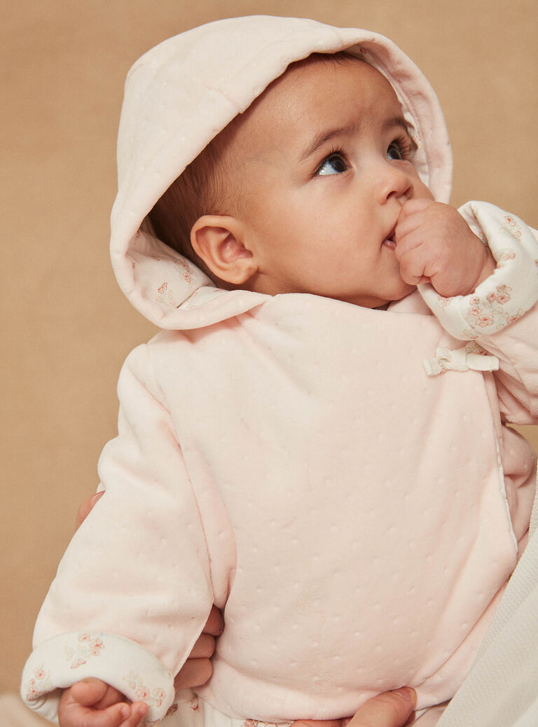 Veste à capuche rose pâle en velours