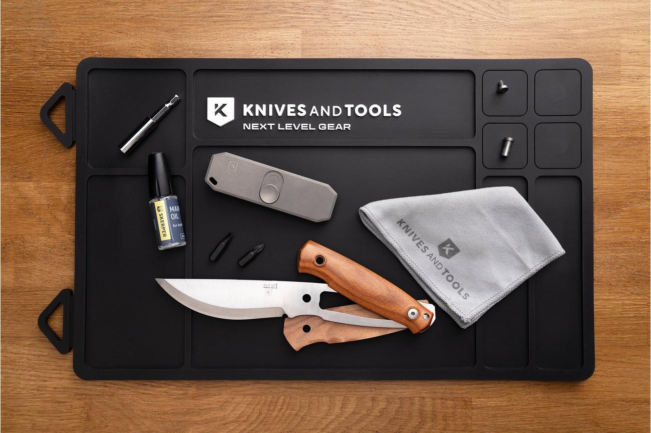 Knivesandtools Knife Cleaning Mat, rubber