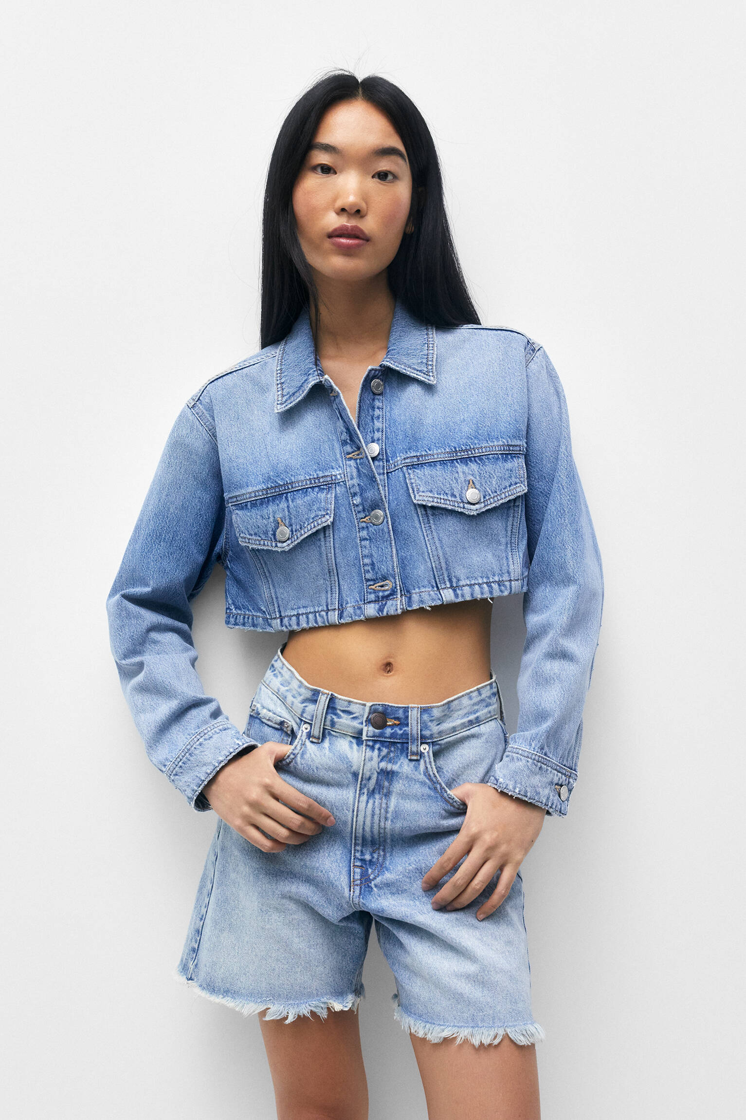 JAQUETA CURTA ESTILO COWBOY - AZUL CLARO