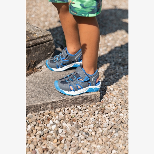 Blue Box jongens sandalen met lichtjes