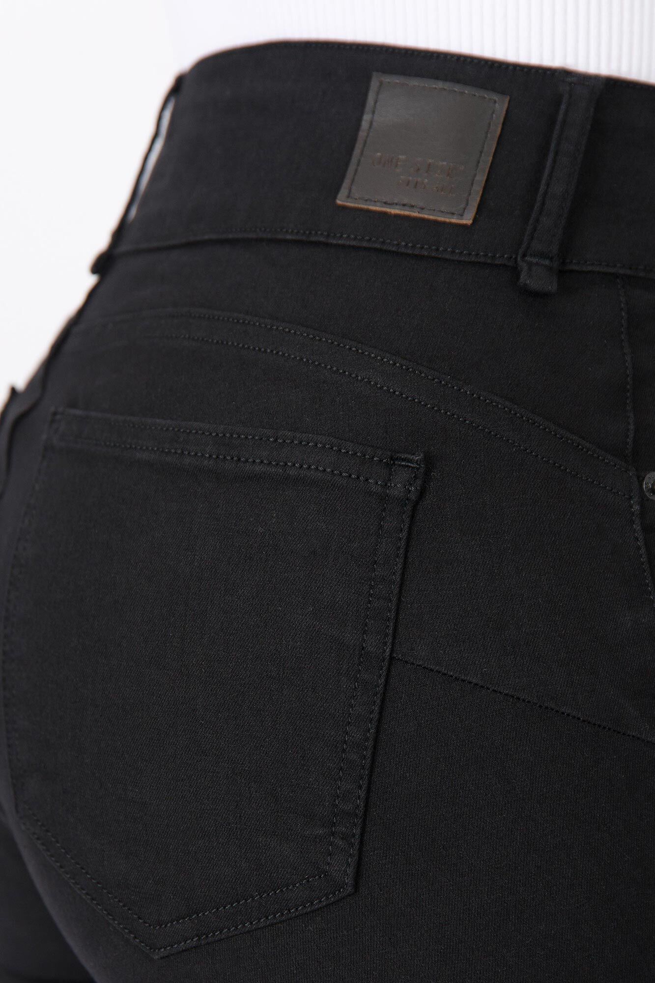 Calça jeans de cintura alta, tamanho único e duplo conforto.