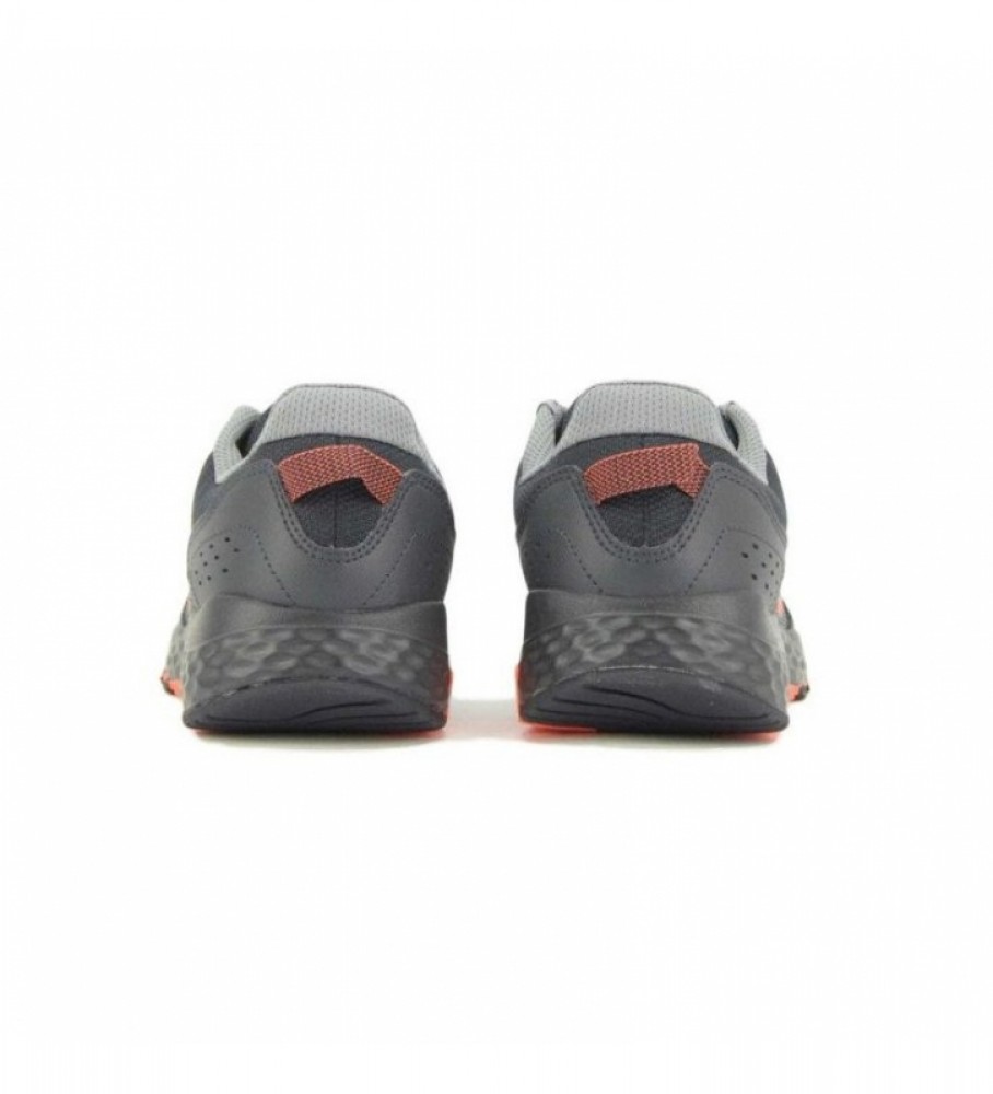 Tênis New Balance 410v8 Preto