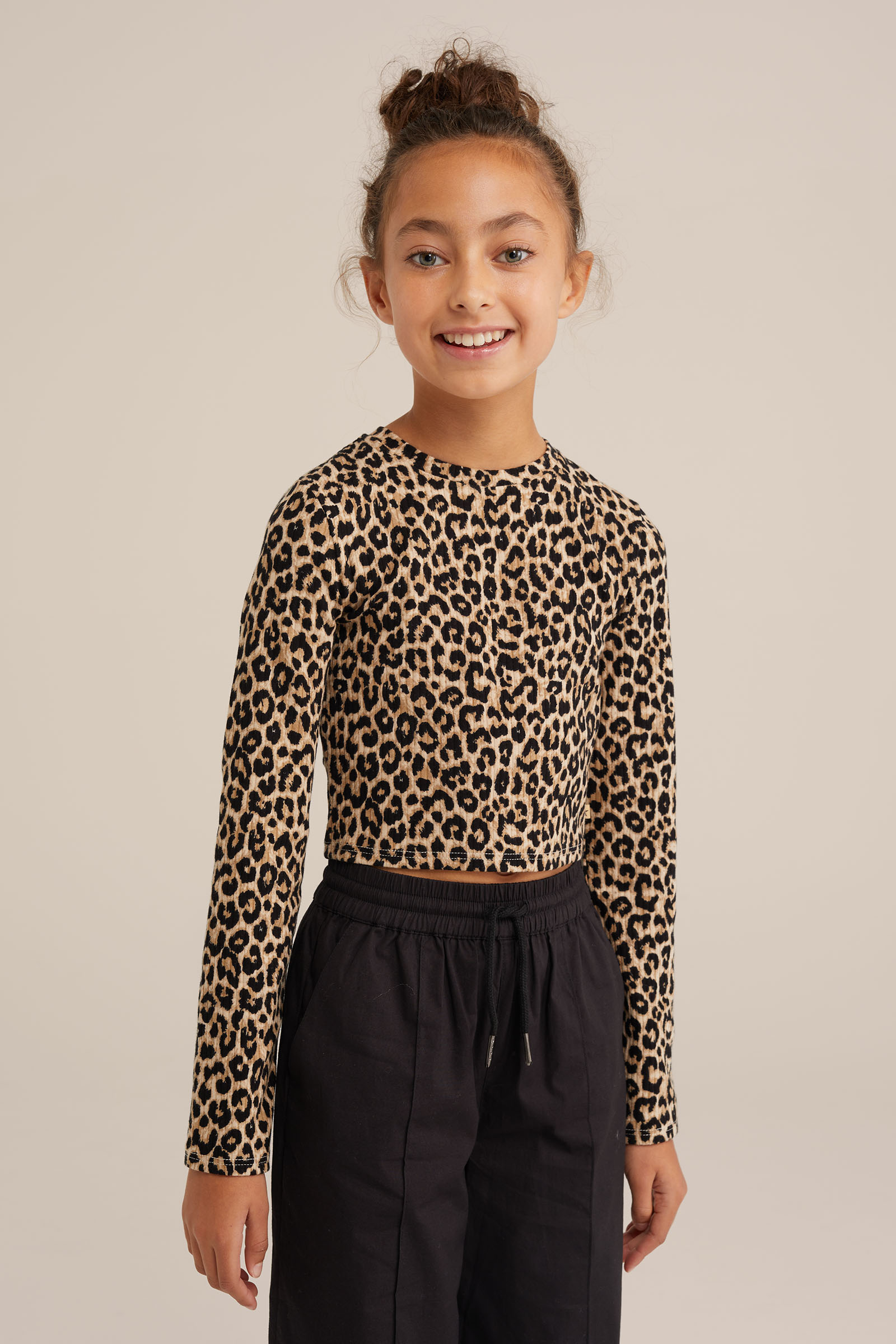 Meisjes cropped T-shirt van ribstof WE Fashion Beige