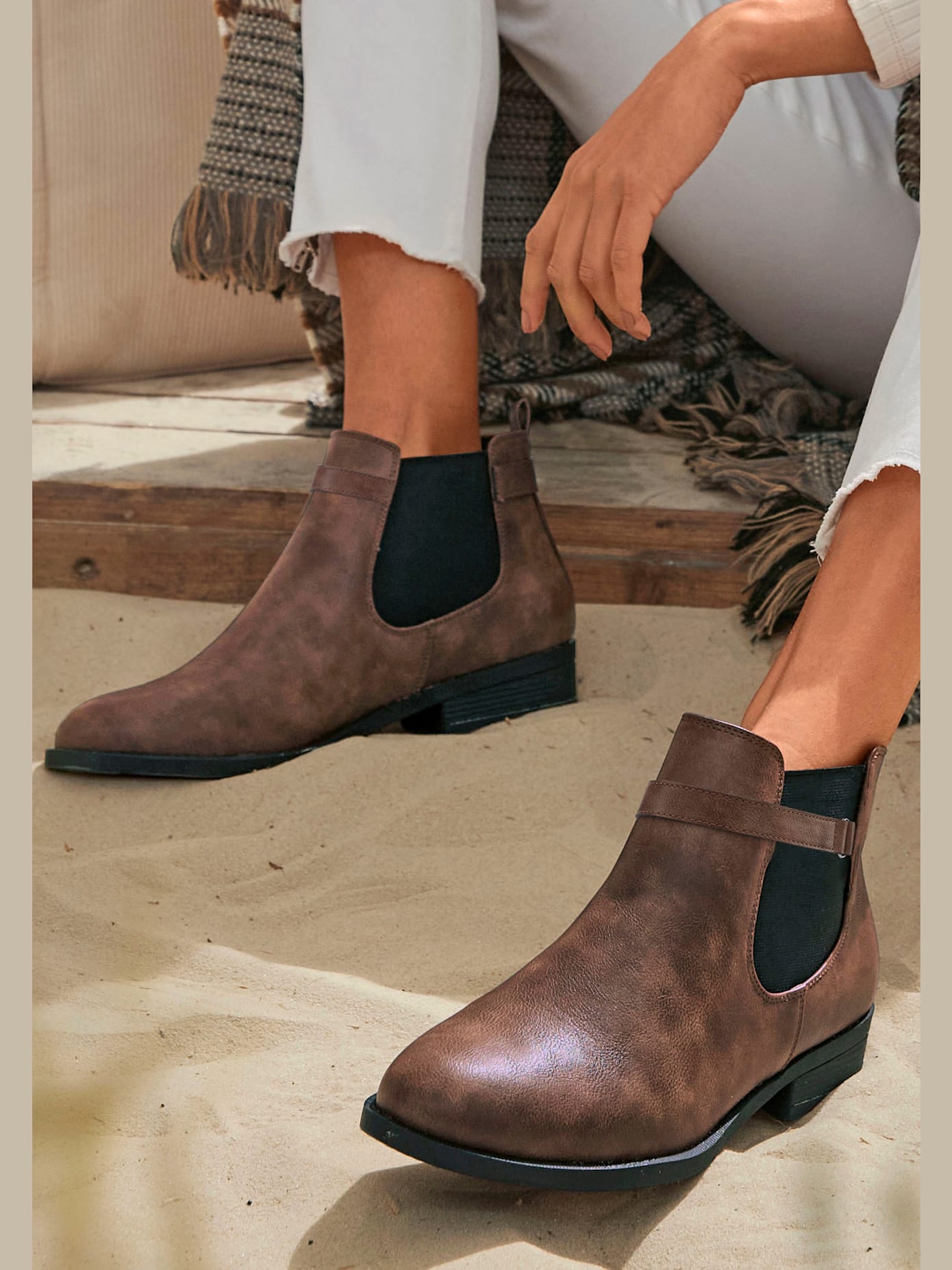 Bottines chelsea empiècement extensible sur le côté pour faciliter l'enfilage