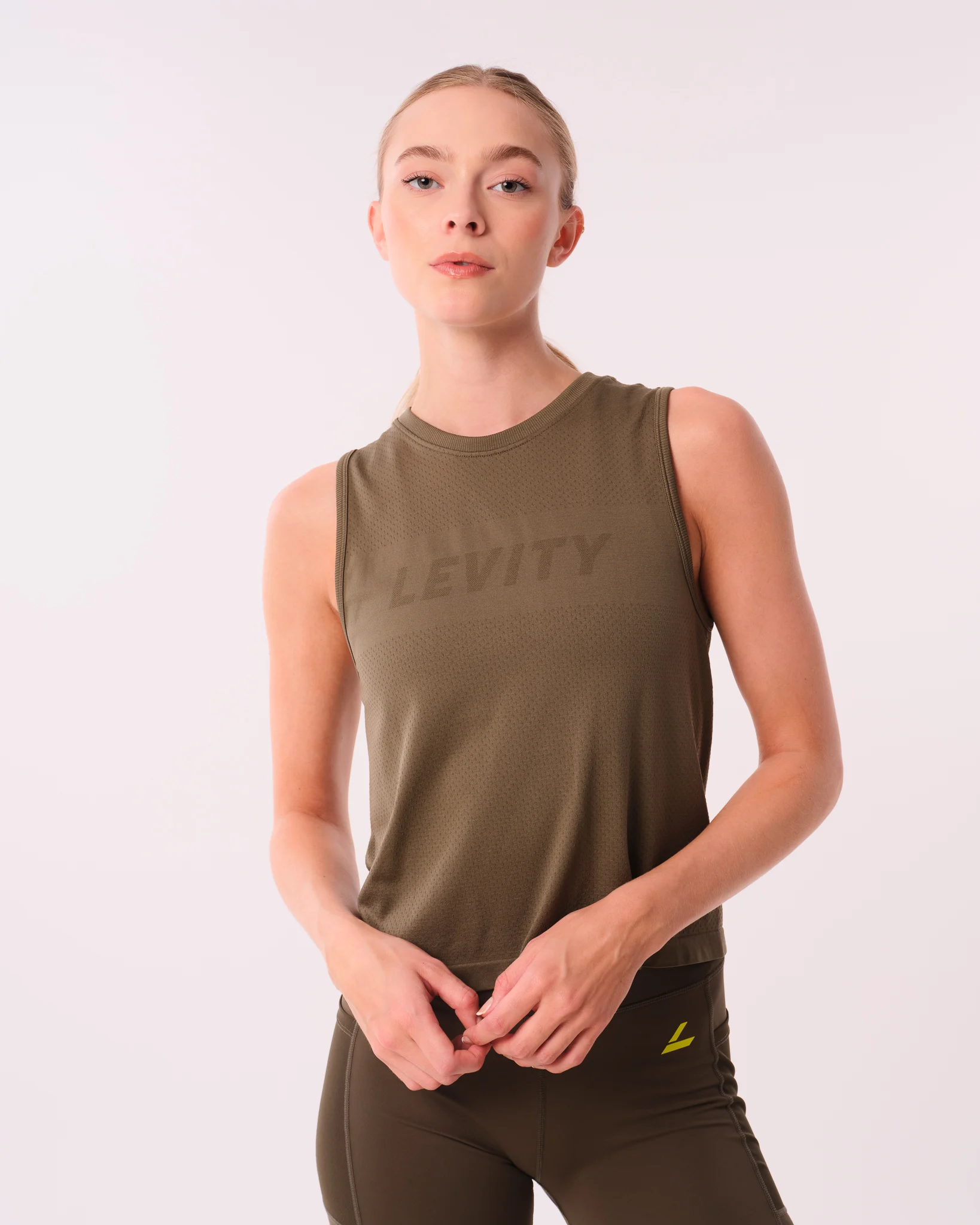 LEVITY Breeze Seamless Tank Dusty Green