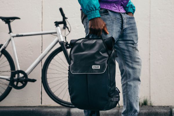 BIKE PACK Urbanrucksack  schwarz  18L