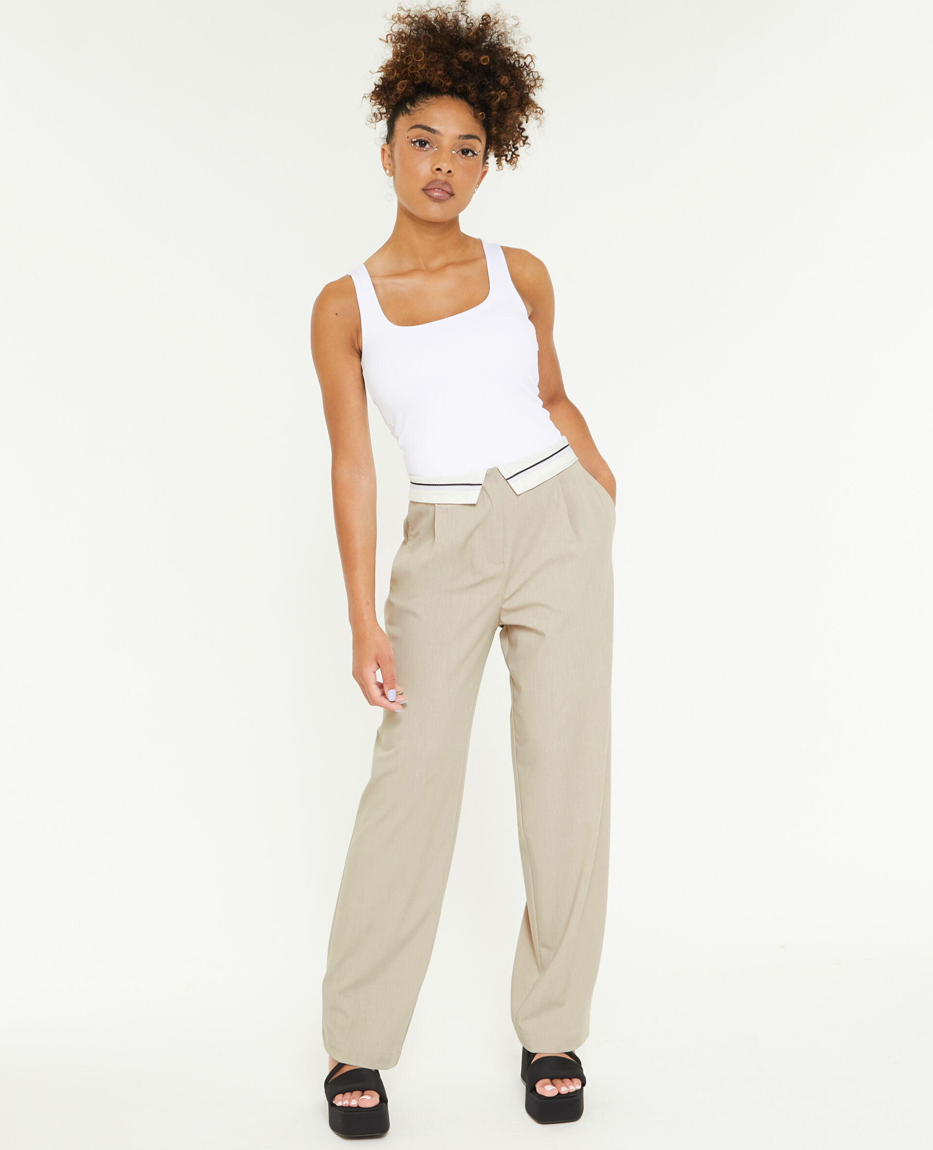 Pantalon droit avec ceinture fantaisie - Gris clair