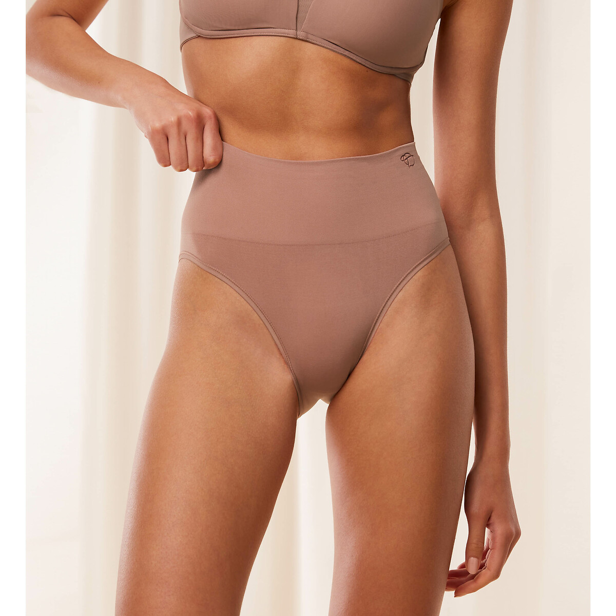 TRIUNFO<br>Maxi slip Soft Sculpt