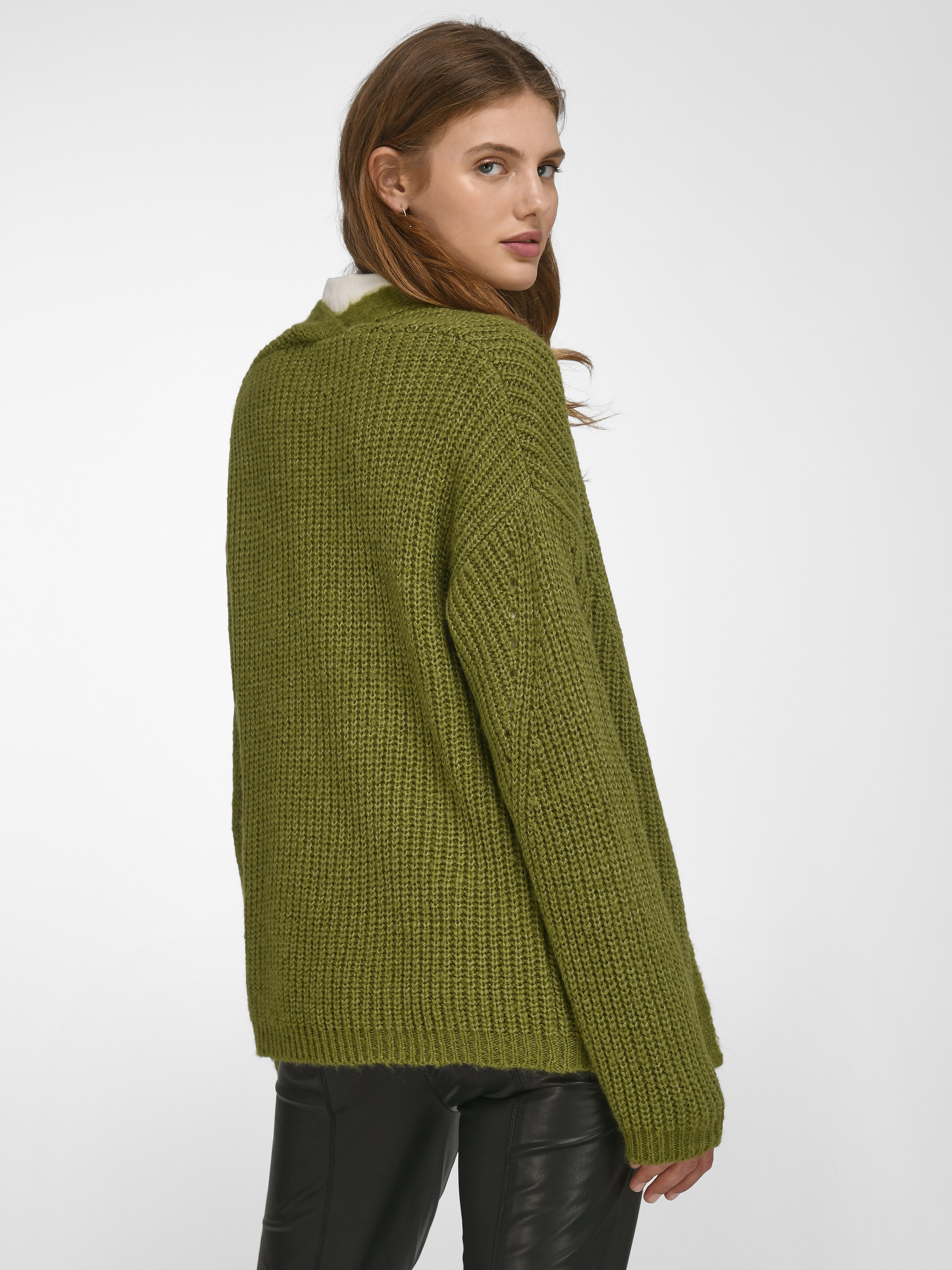 Strickjacke mit überschnittener Schulter