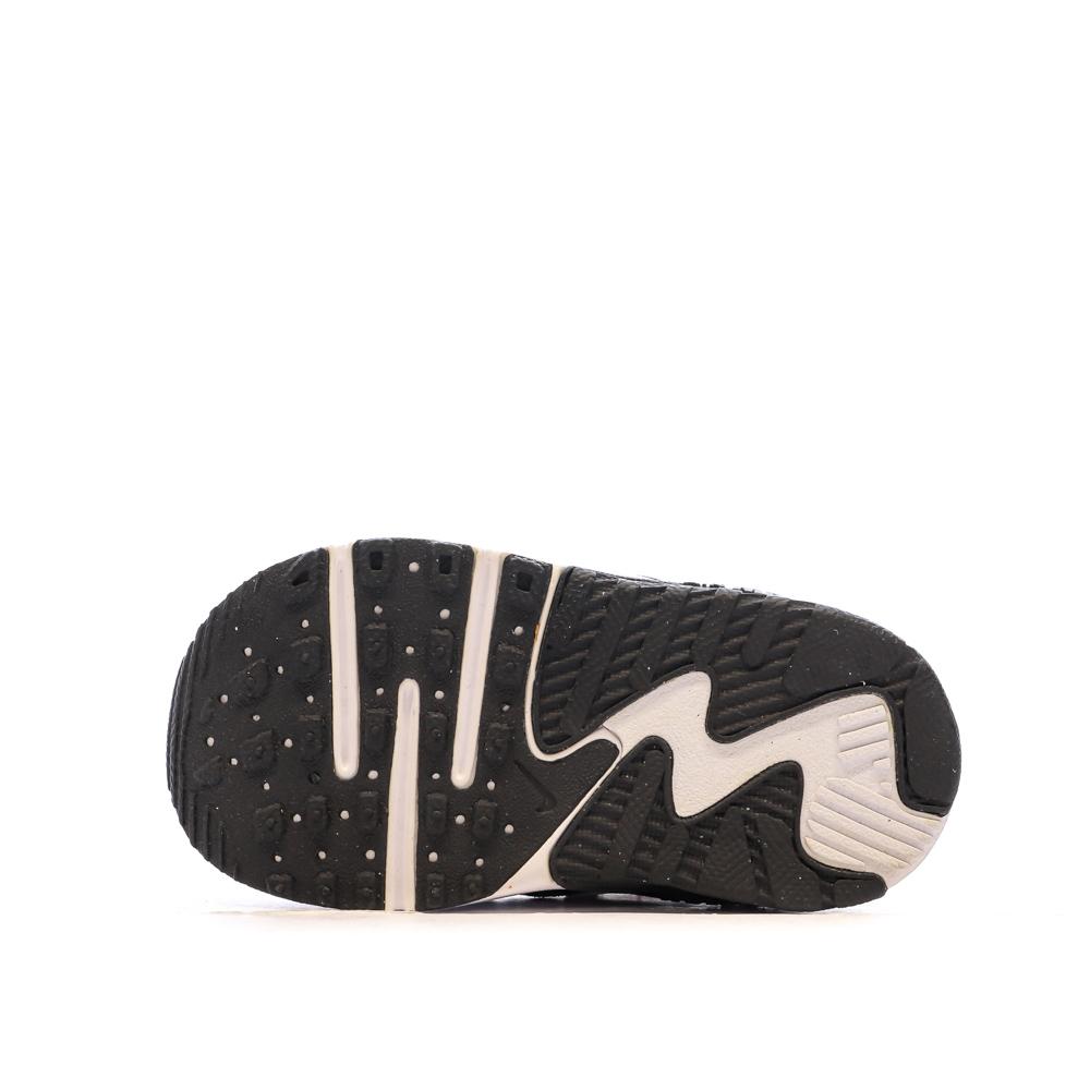 Nike Baskets Noires/Blanches Garçon Nike Air Max Excee