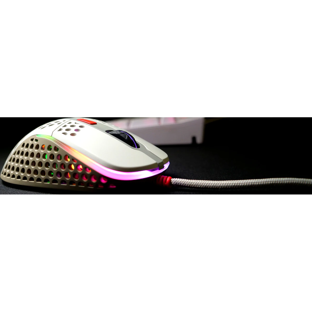Xtrfy M4 RGB gamingmus (retro)