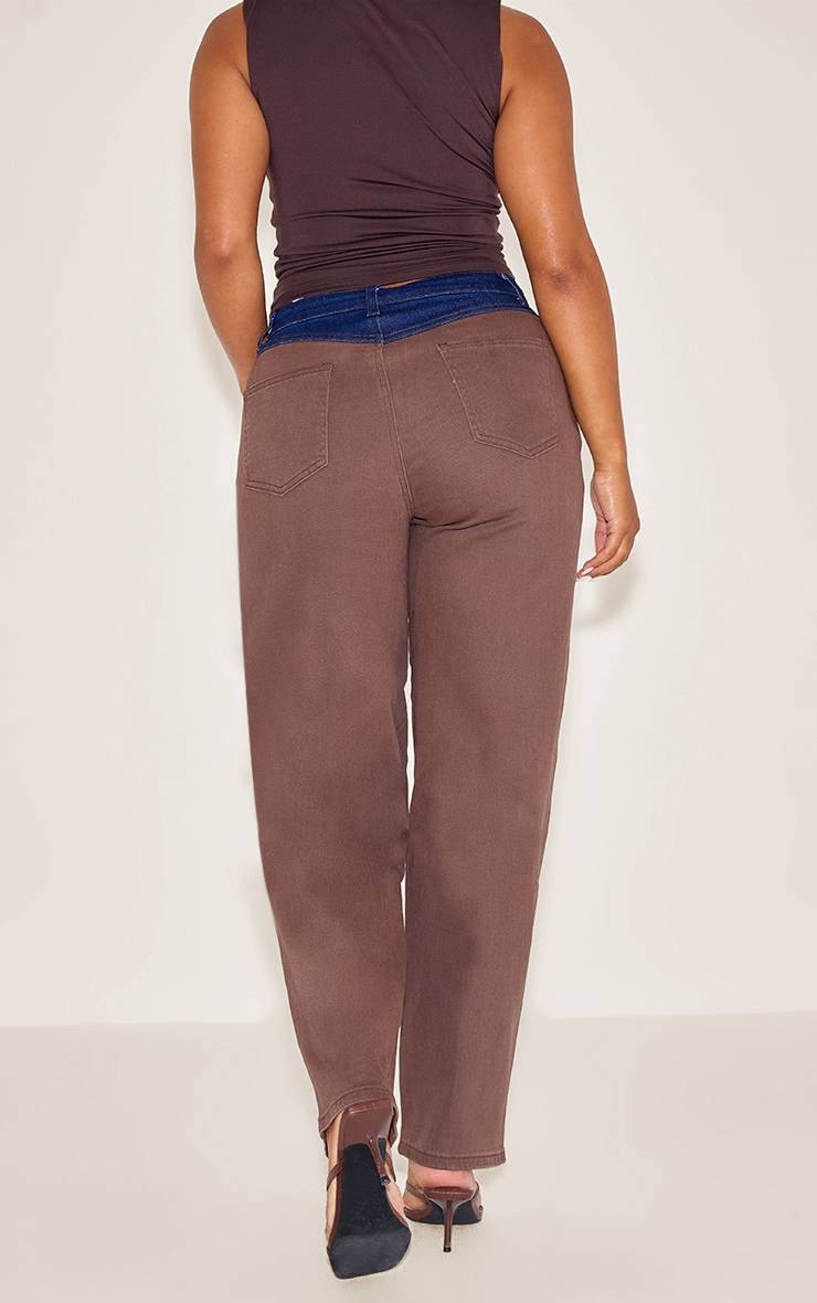 Chocolat Jean Droit Taille Haute En Denim Stretch Shape Avec Taille Contrastante