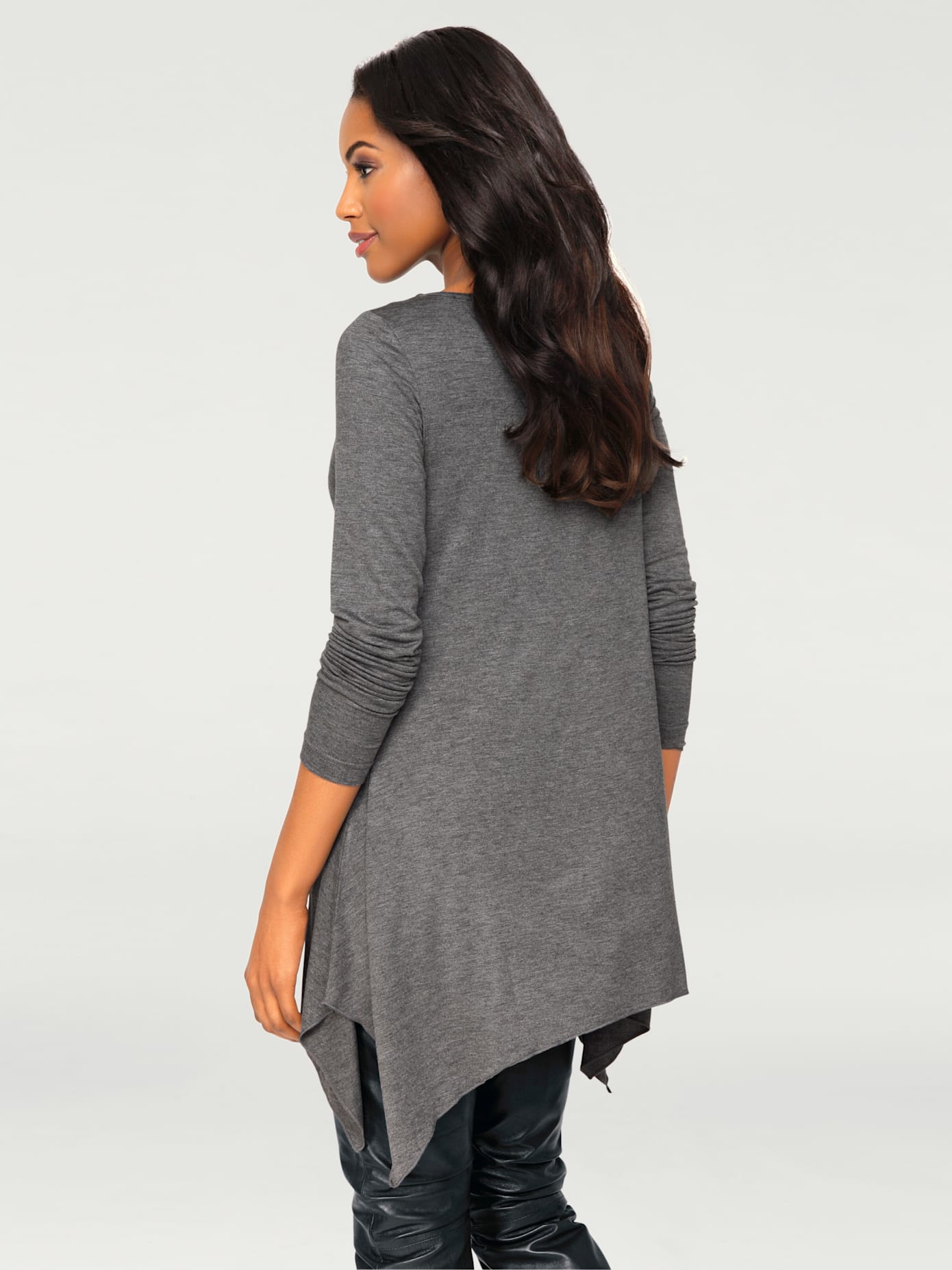 T-shirt long pointes tendance à la finition