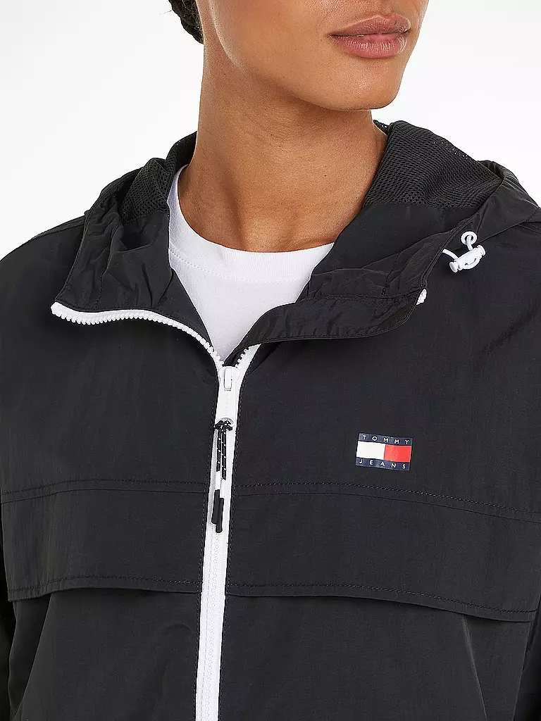 TOMMY JEANS Windbreaker  schwarz