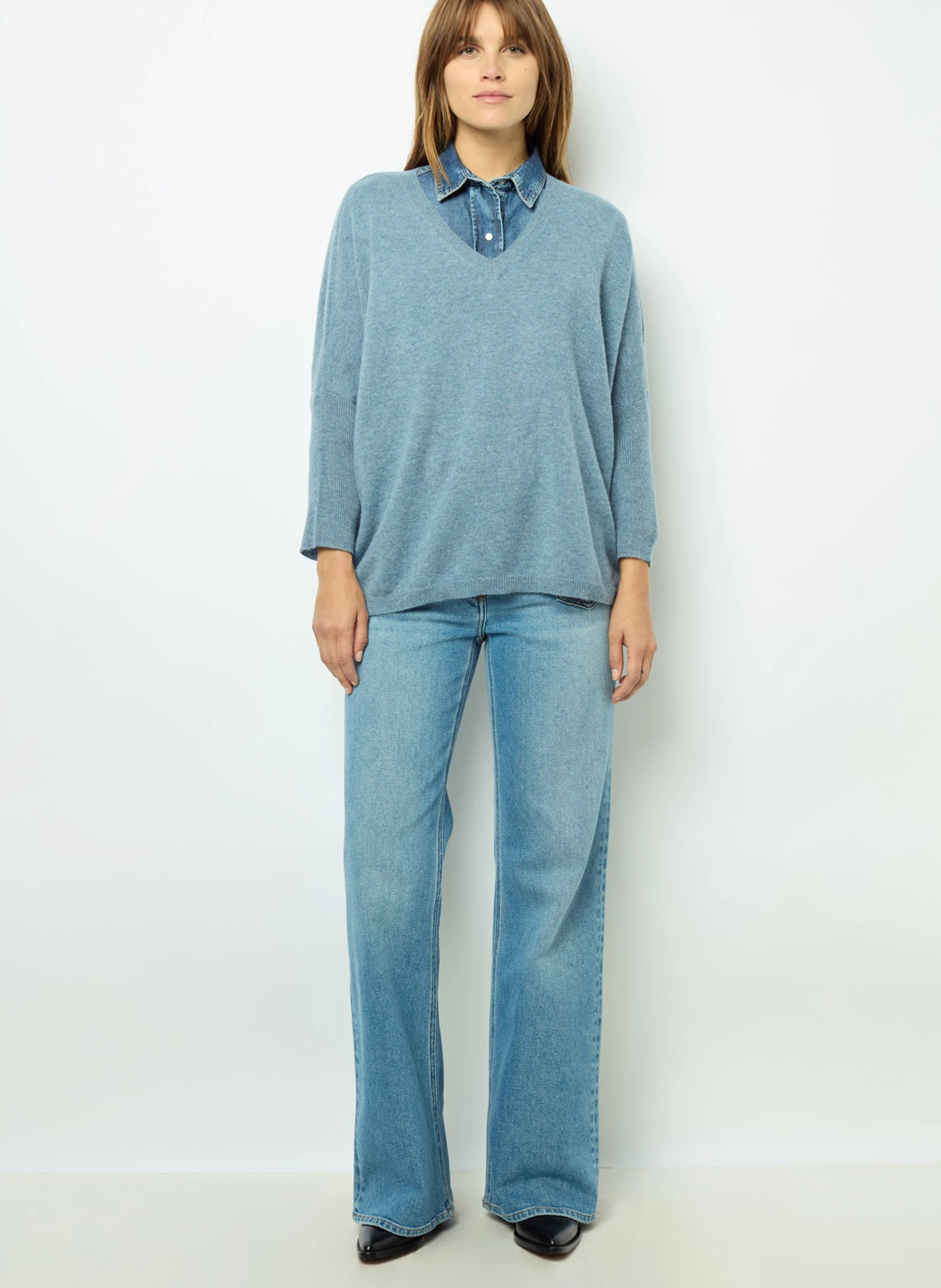JOURDAN - Pull droit col V en cachemire | Bleu