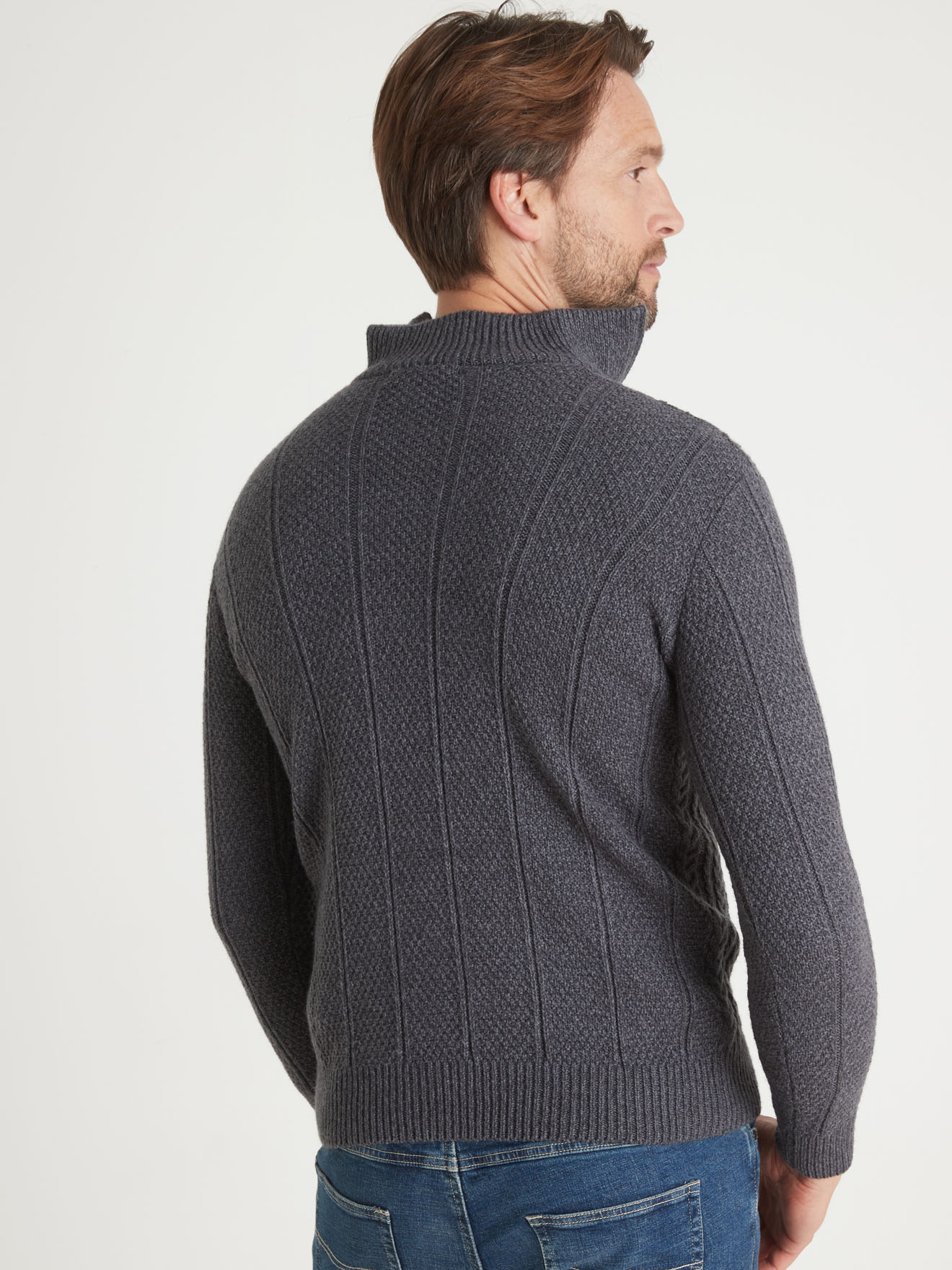 Pull torsadé col montant zippé