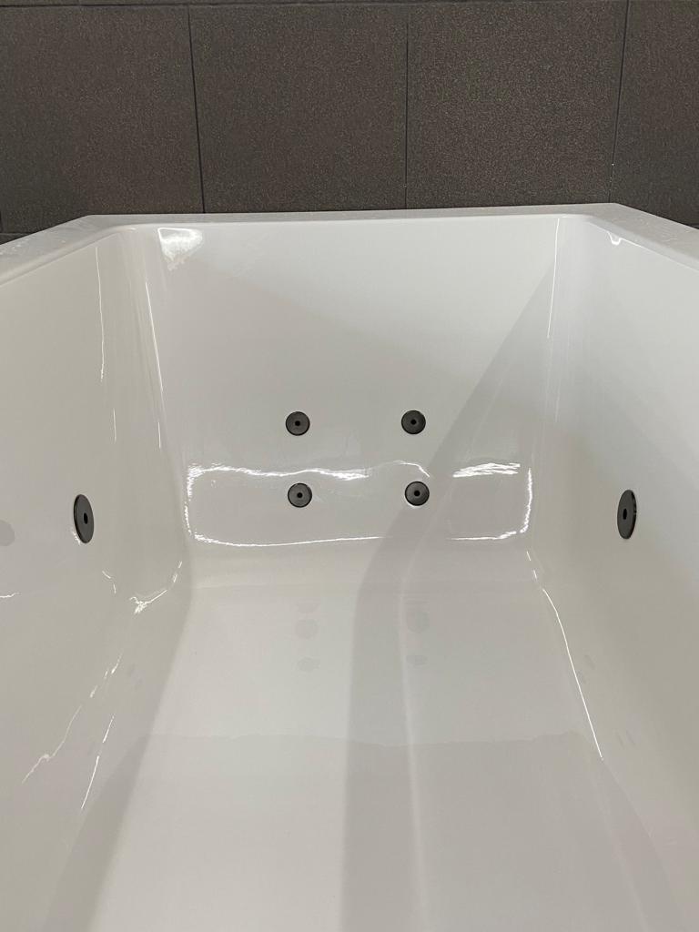 Lambini Designs Cube bubbelbad 190x90cm elektronisch 6 4 2 hydrojets zwart