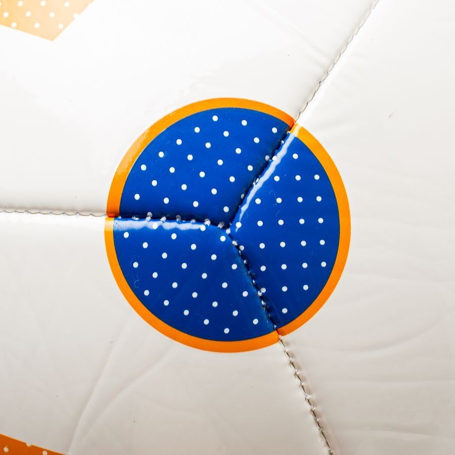 adidas Ballon FUSSBALLLIEBE Club EURO 2024 - Blanc/Bleu/Jaune