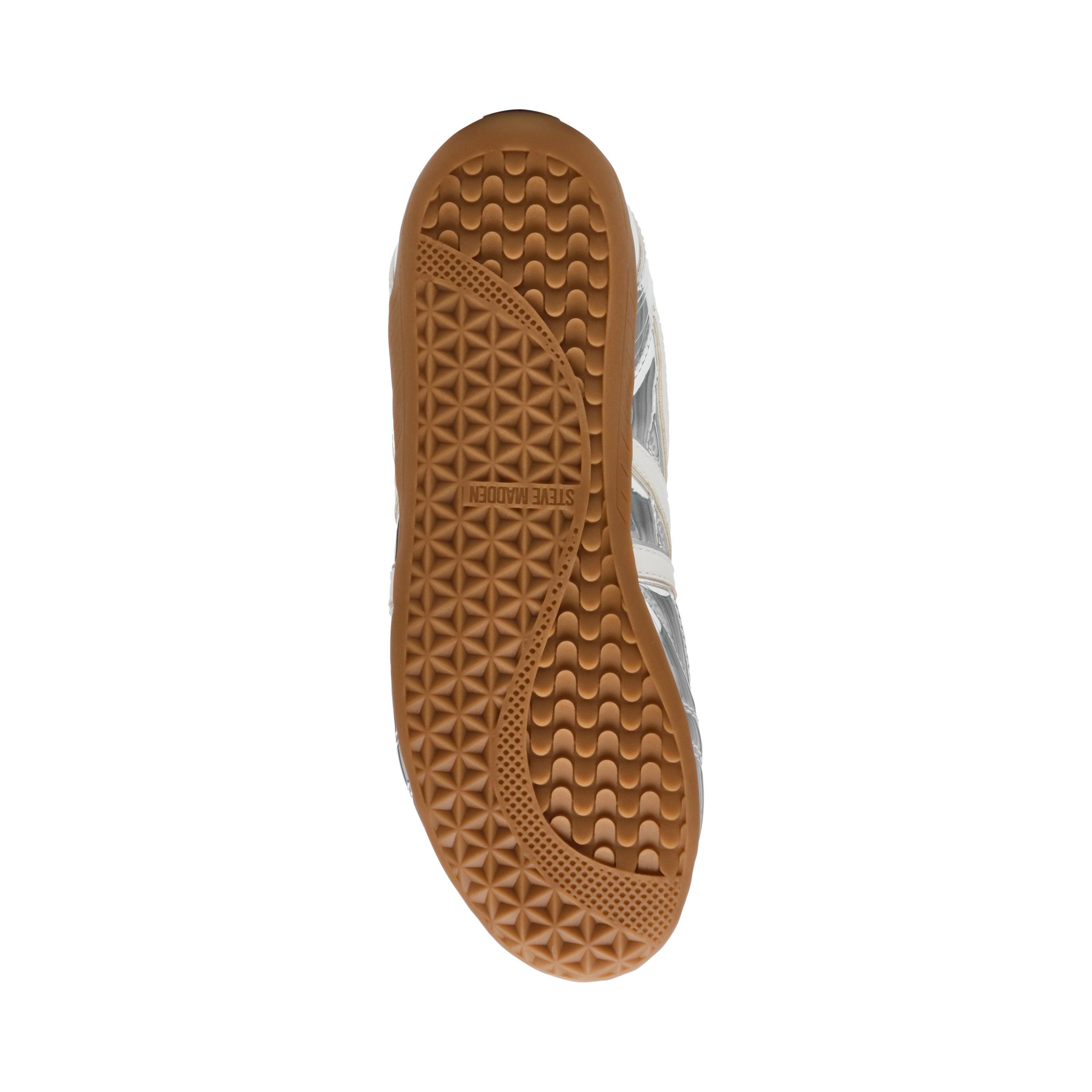 Steve Madden Freekick Runners