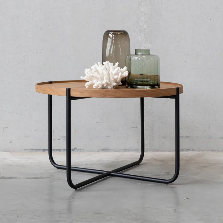 Studio Zondag - Licht Coffee Table Ø 60 cm, walnuss / schwarz