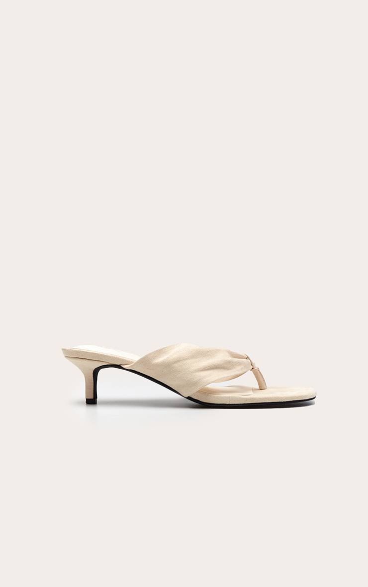Crème Mules À Talon Chaton En Synthétique Avec Bride Tong Froncée
