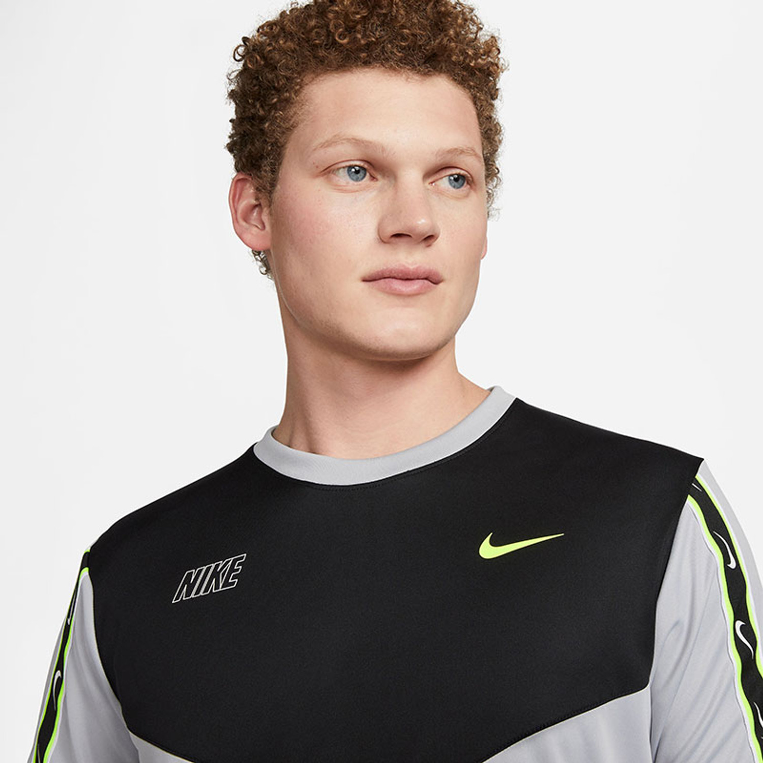 Nike Sportswear Repeat Trainingsset