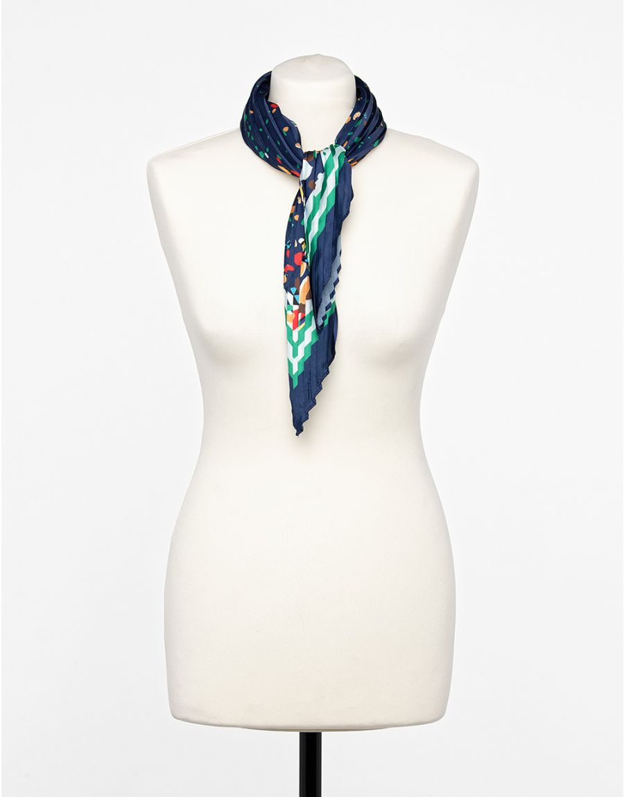 Foulard carré plissé bleu