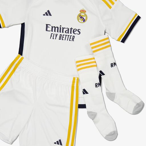 Primeiro uniforme do Real Madrid
