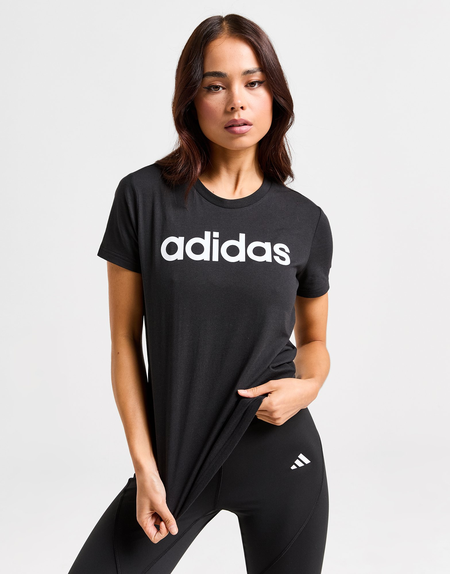 adidas T-shirt LOUNGEWEAR Essentials Slim Logo
