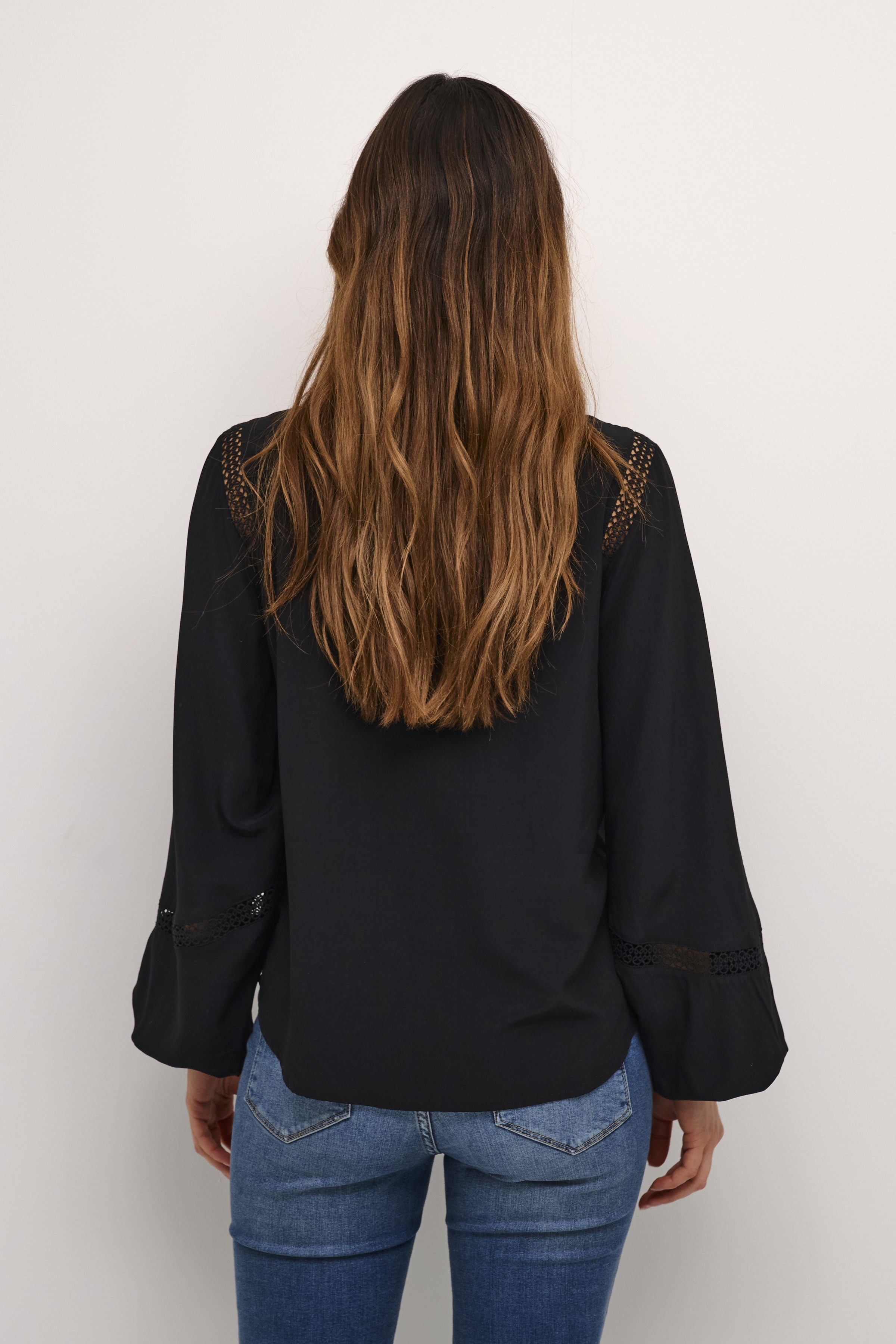 Culture - Asmine Long Sleeve Blouse - Black