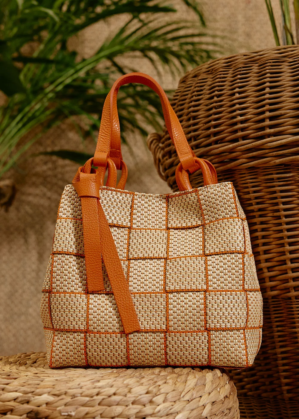 PORTE MAIN ROSALA RAPHIA BI MATIERE ORANGE