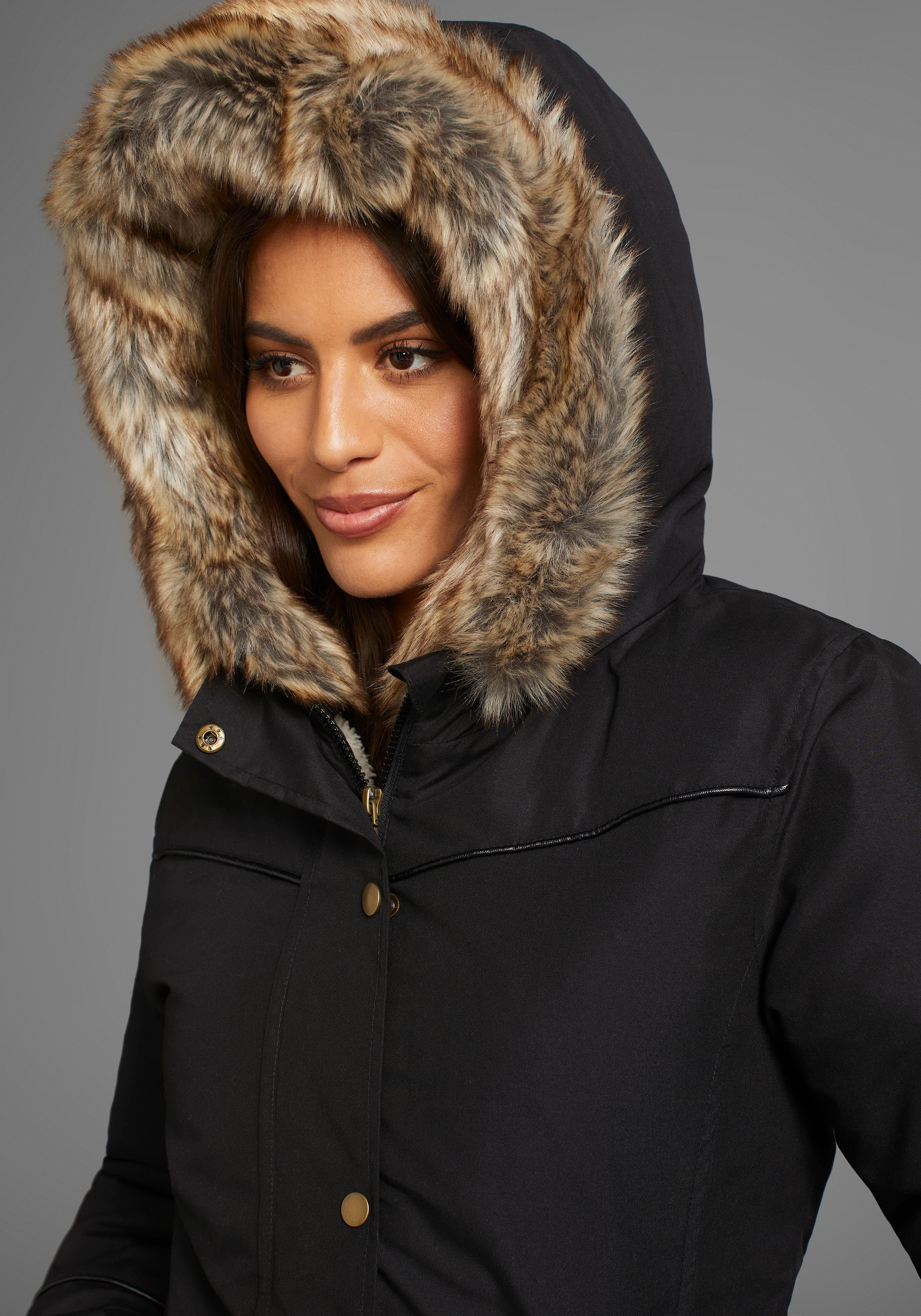Laura Scott Winterjacke mit Kapuze figurbetonte Passform,  mit Kapuze,  mit abnehmbarem Fellimitat