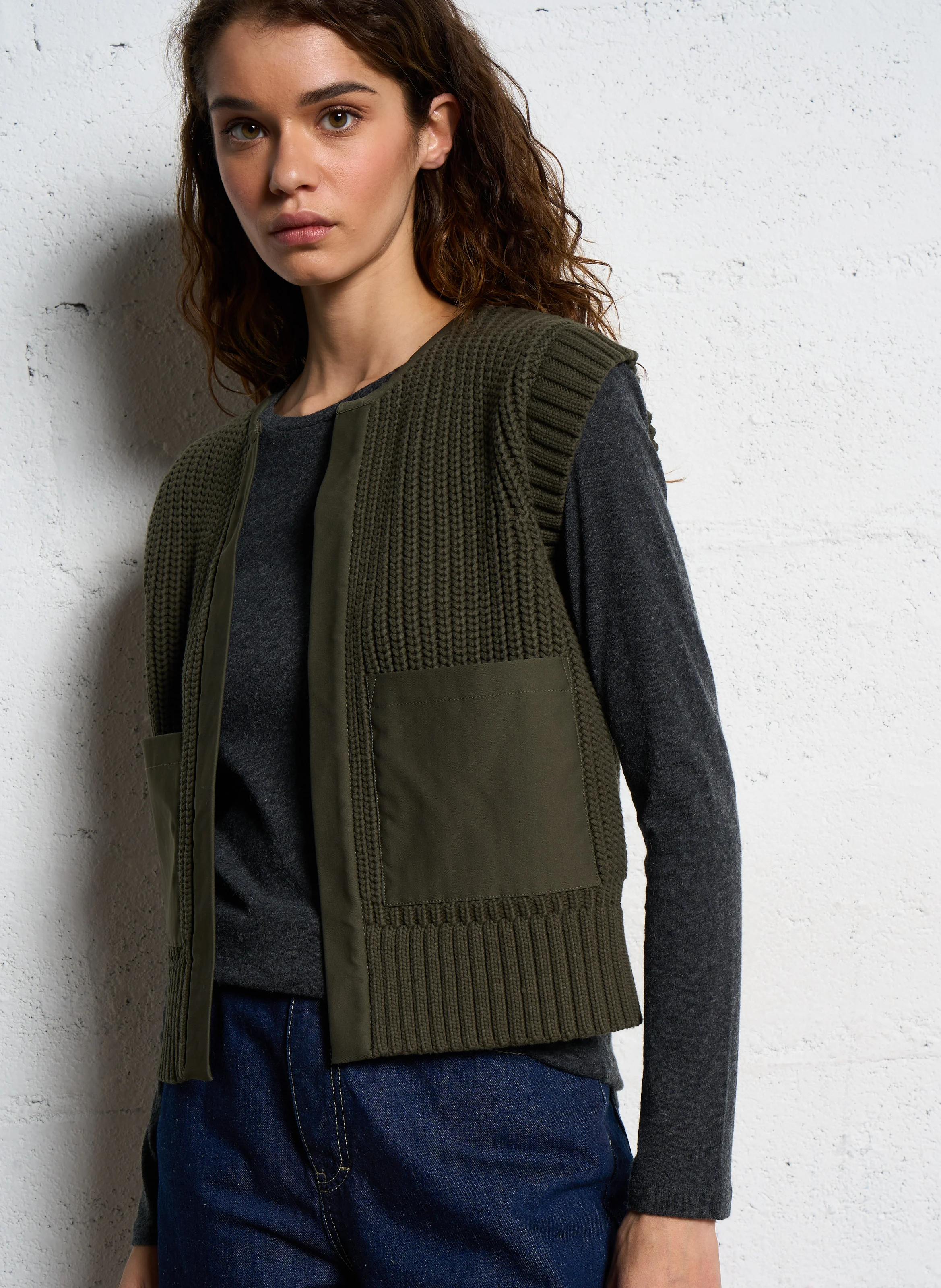LAURENA - Gilet col rond en coton melangé | Vert
