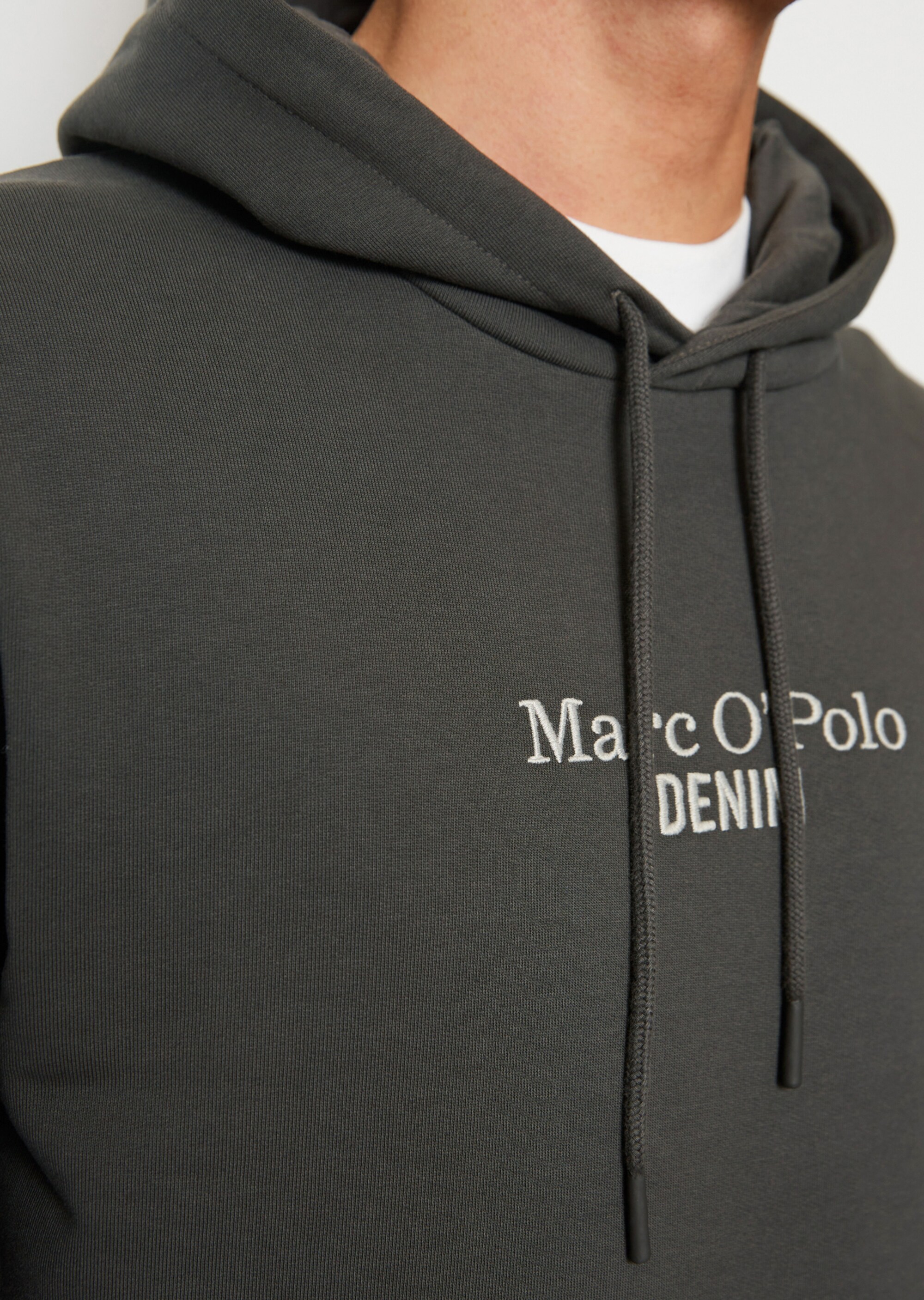 Hoodie relaxed aus hochwertiger Bio-Baumwolle