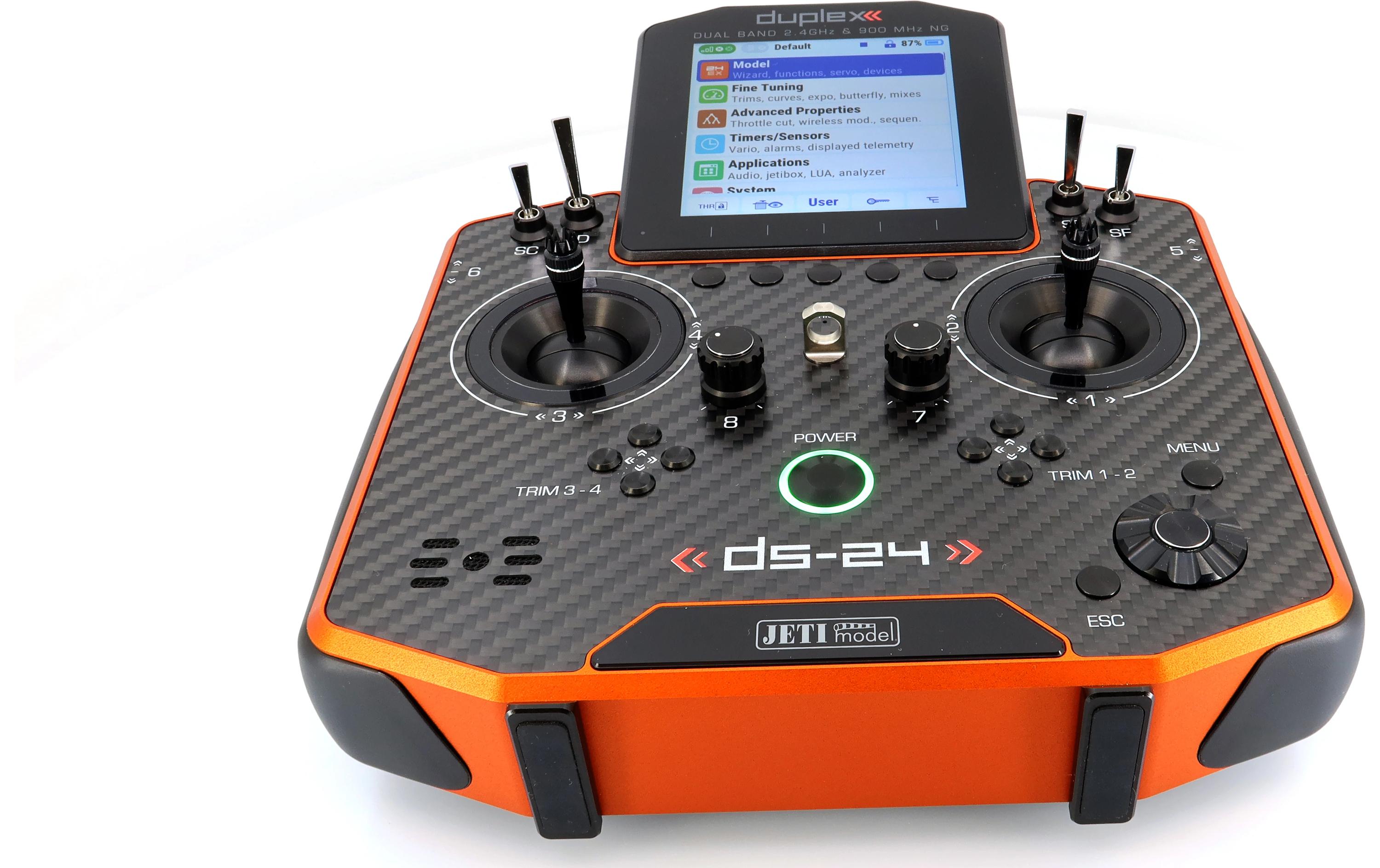 Fernsteuerung DS-24II Carbon Line Orange 24 Kanal, Duplex EX<br>Professioneller 24-Kanal-Sender mit Geber auf Rückseite und Carbon-Frontplatte