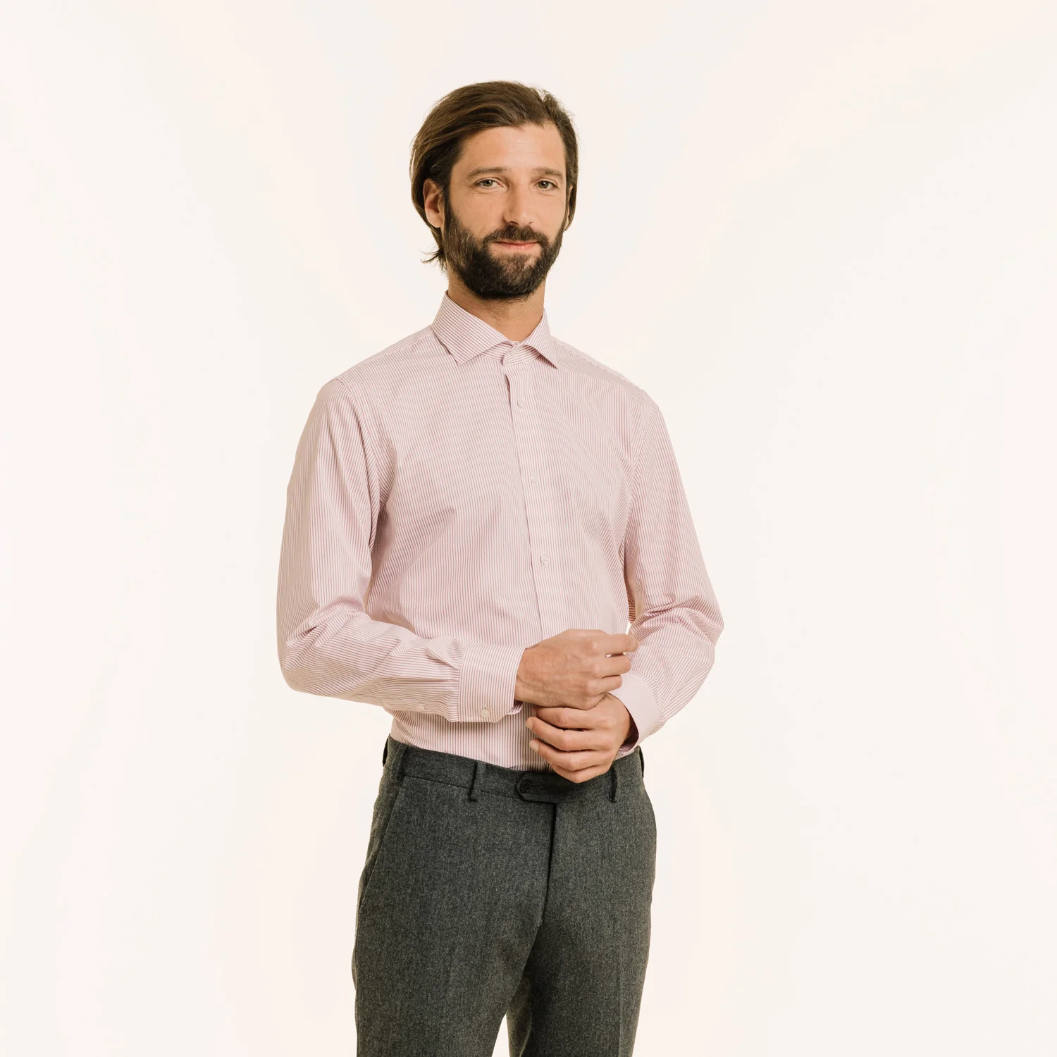 Double-twisted poplin shirt with fine red stripes