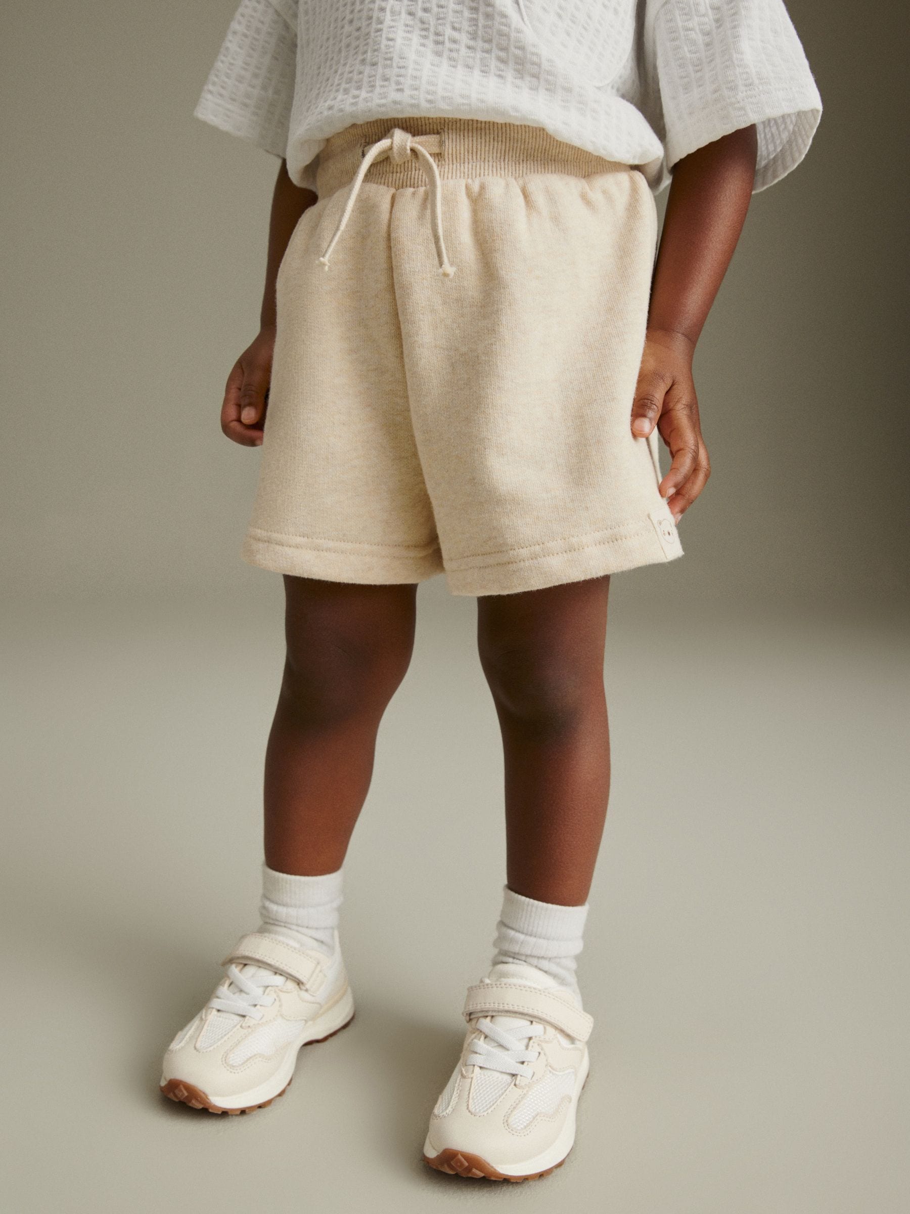 Wit - Sneakers met elastische veters en klittenbandsluiting